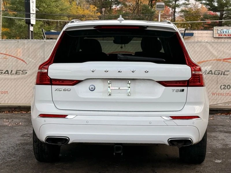 2020 Volvo XC60 2nd Gen - Image 10 of 12