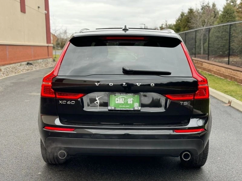 2020 Volvo XC60 2nd Gen - Image 9 of 12