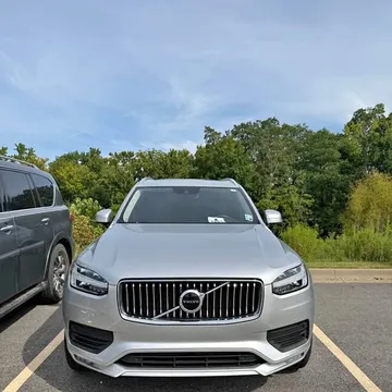 2020 Volvo XC90 T5 Momentum