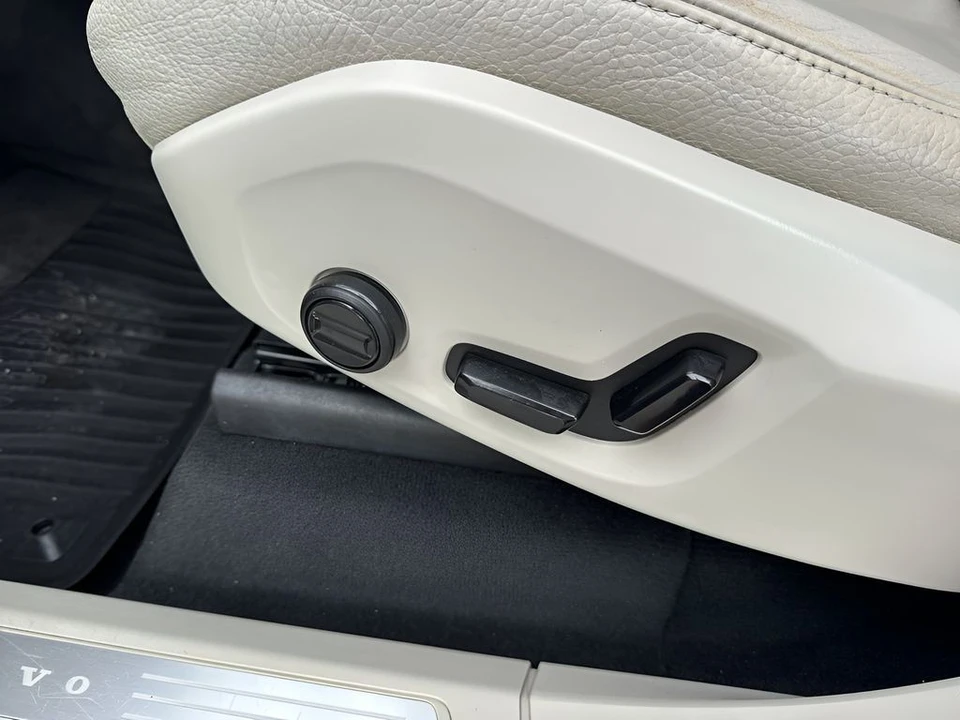 2020 Volvo XC90 2nd Gen - Image 10 of 12