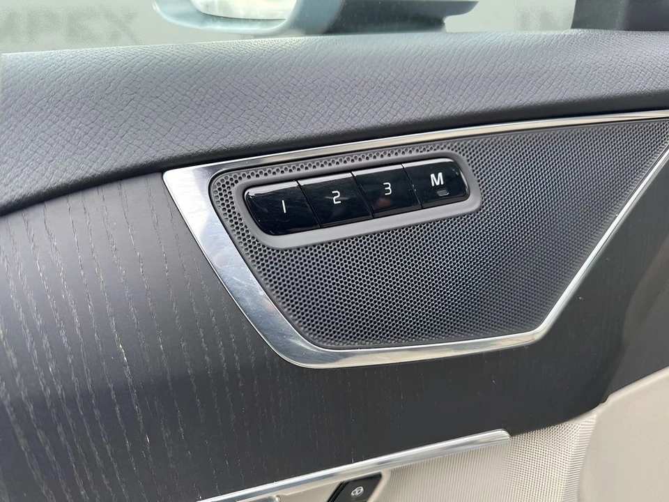 2020 Volvo XC90 2nd Gen - Image 11 of 12