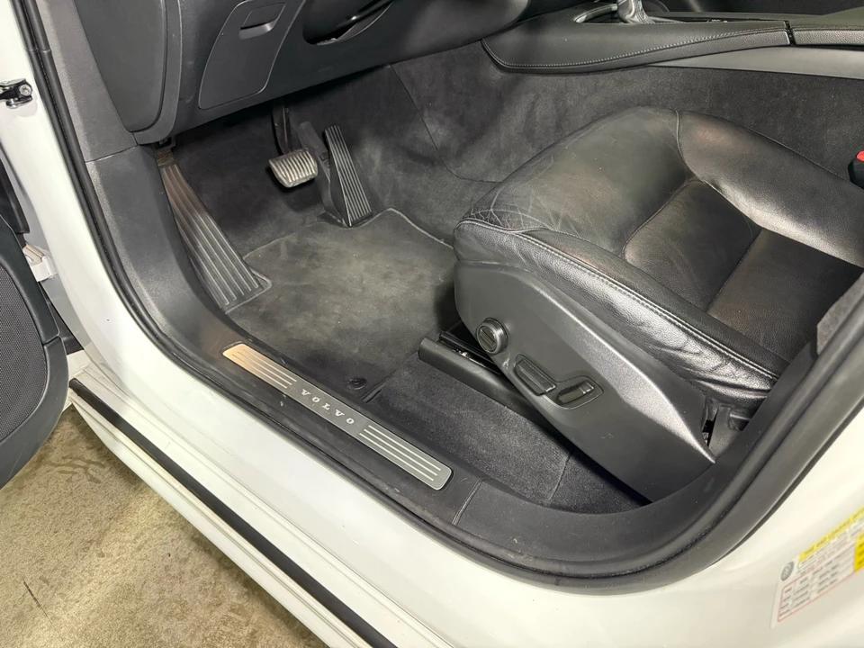 2020 Volvo XC90 2nd Gen - Image 13 of 21
