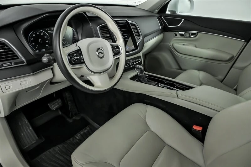 2020 Volvo XC90 2nd Gen - Image 18 of 21