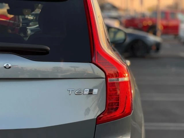 2020 Volvo XC90 2nd Gen - Image 9 of 12