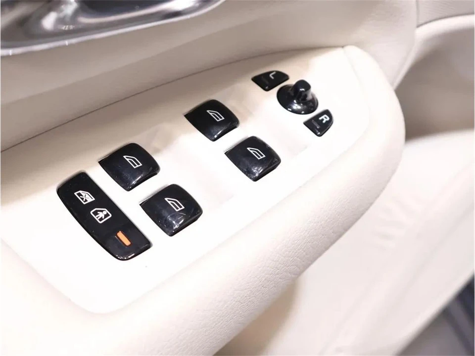 2020 Volvo XC90 2nd Gen - Image 11 of 31
