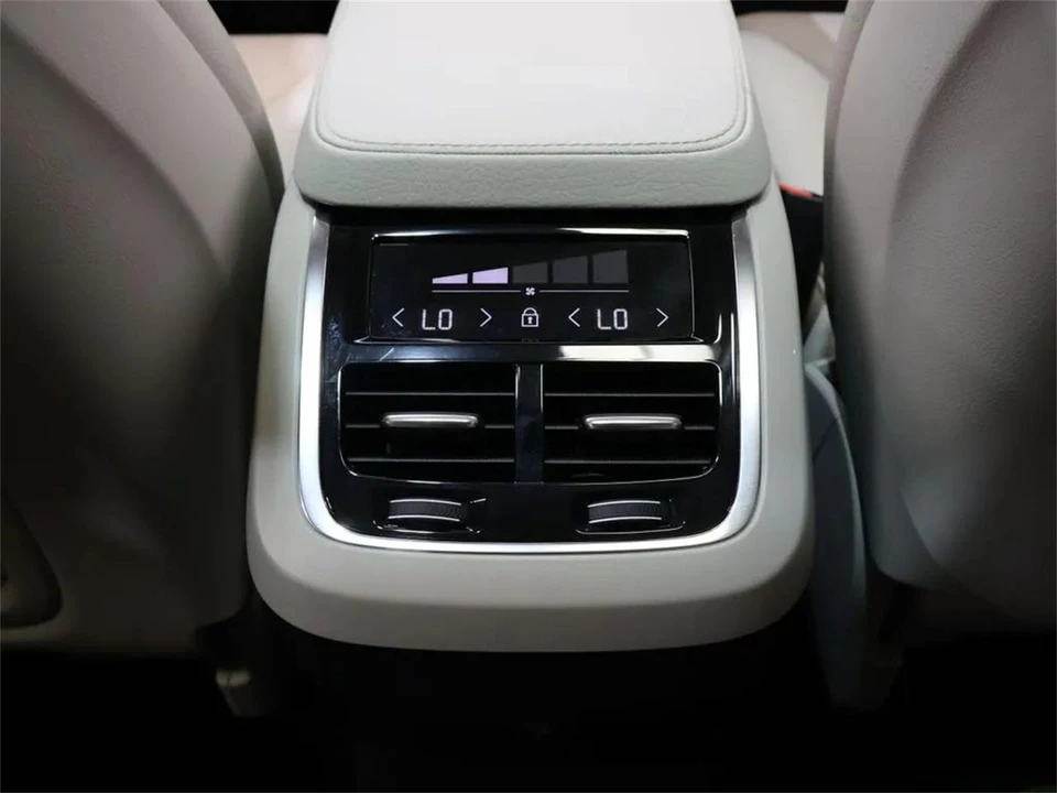 2020 Volvo XC90 2nd Gen - Image 24 of 31