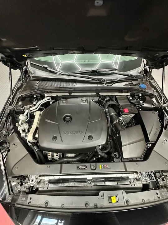 2020 Volvo S60 3rd Gen - Image 19 of 20