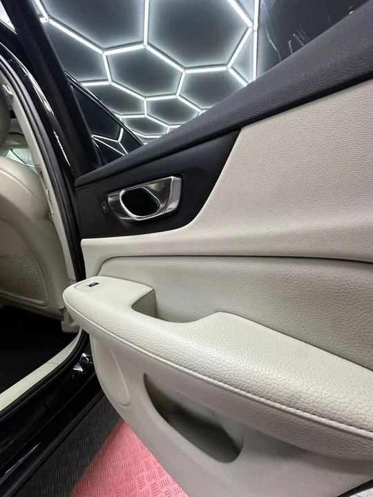 2020 Volvo S60 3rd Gen - Image 14 of 20