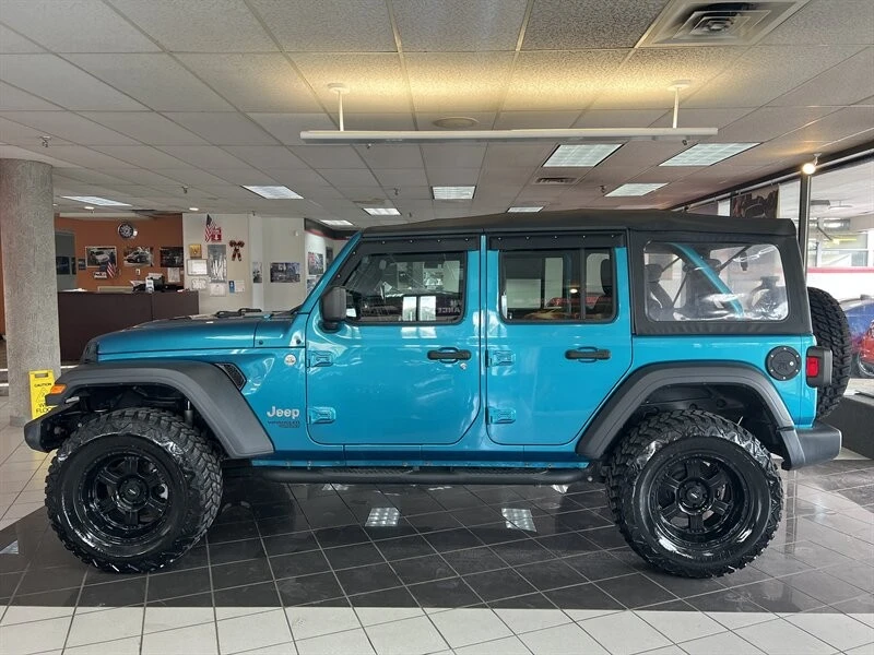 2020 Jeep JL Wrangler - Image 3 of 4