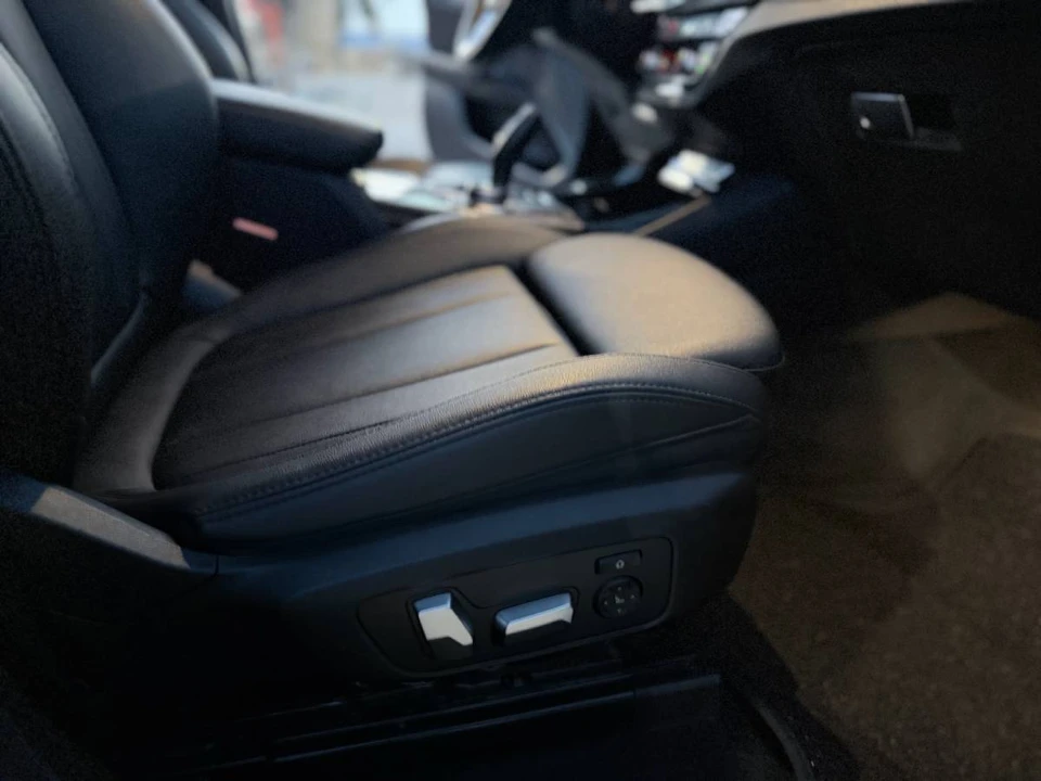 2020 BMW G01 X3 - Image 13 of 24
