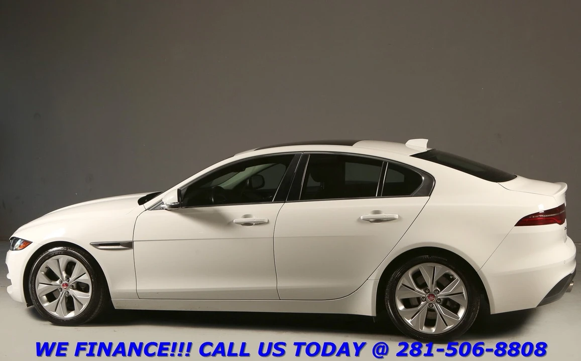 2020 Jaguar XE - Image 4 of 21