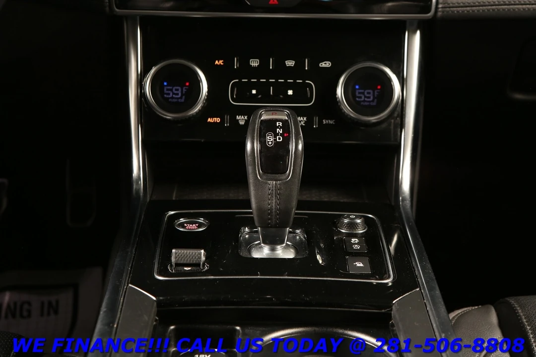 2020 Jaguar XE - Image 19 of 21