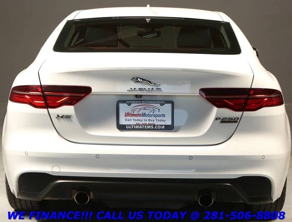 2020 Jaguar XE - Image 5 of 21