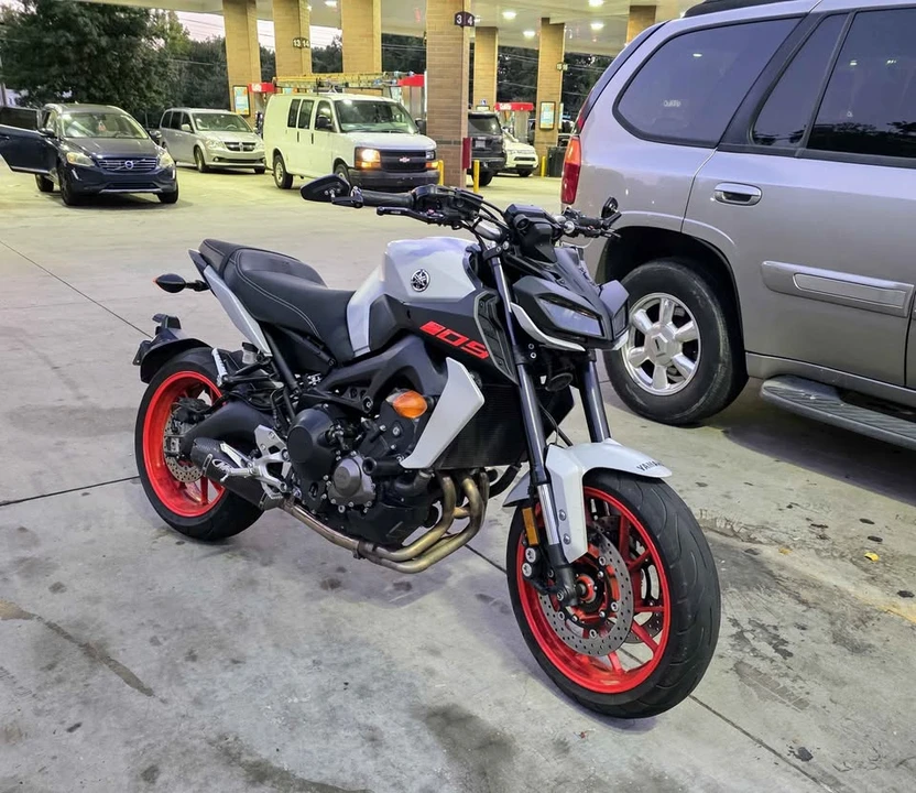 2020 Yamaha YZF - Image 10 of 11