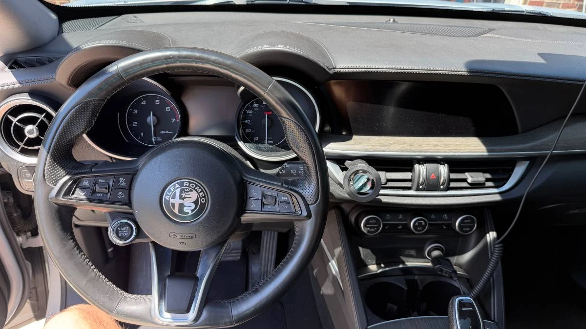 2020 Alfa Romeo Stelvio - Image 8 of 12