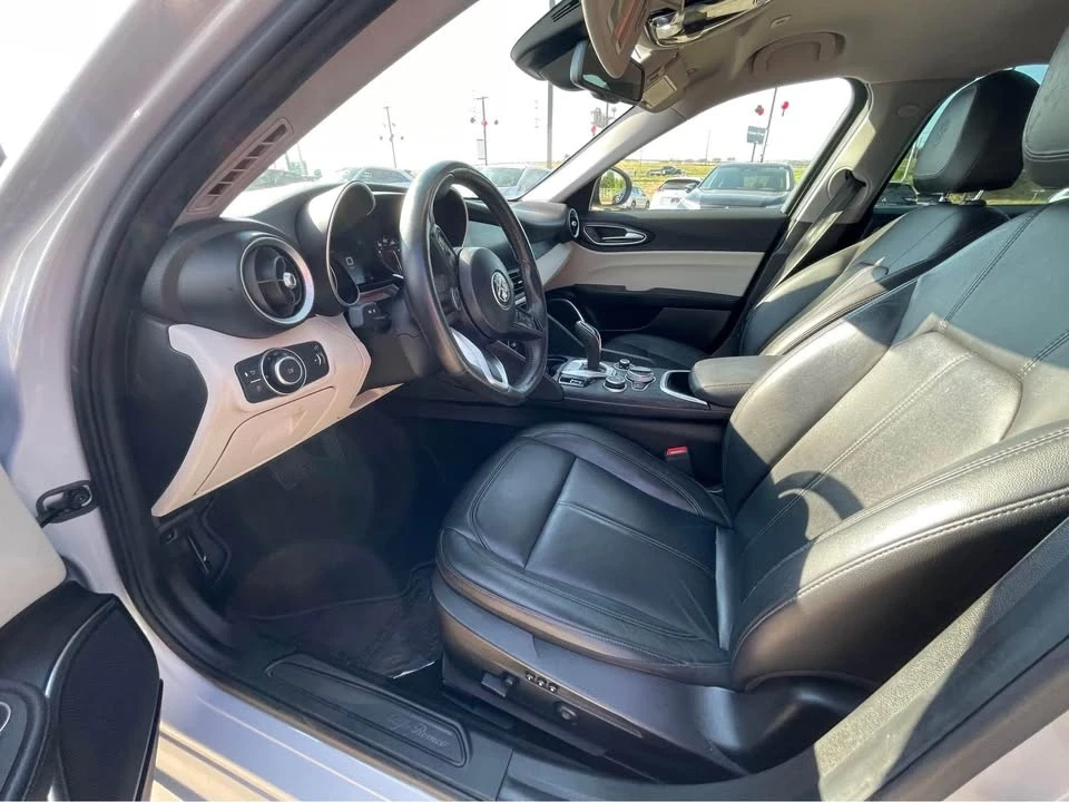 2020 Alfa Romeo Giulia - Image 2 of 6