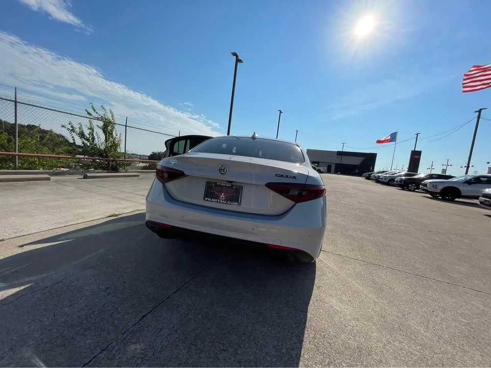 2020 Alfa Romeo Giulia - Image 7 of 7