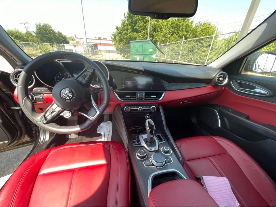 2020 Alfa Romeo Giulia - Image 6 of 9