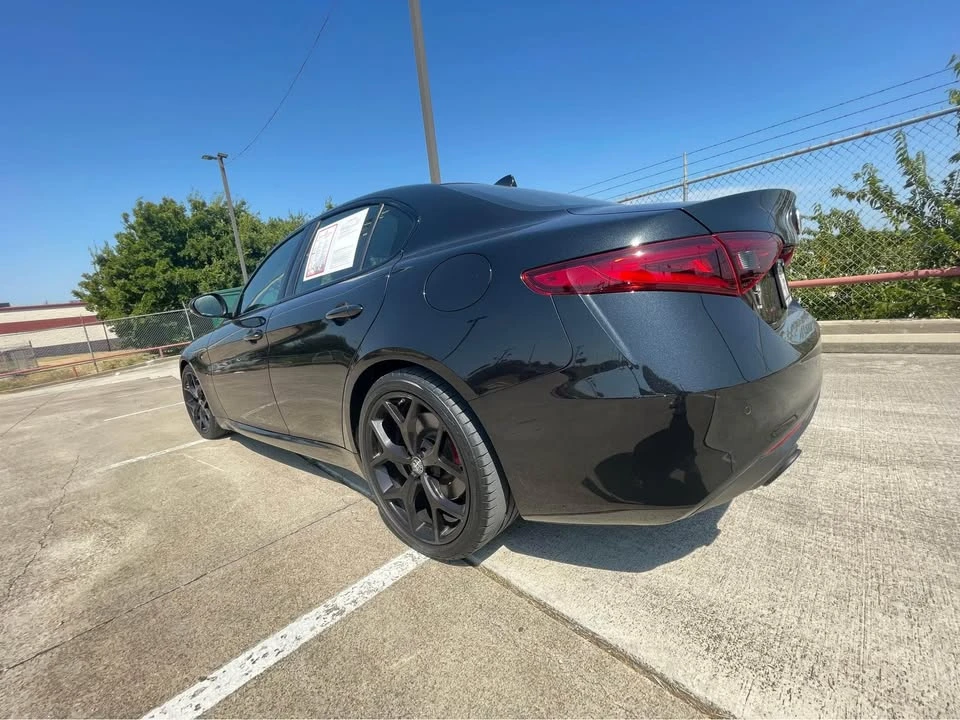 2020 Alfa Romeo Giulia - Image 4 of 9