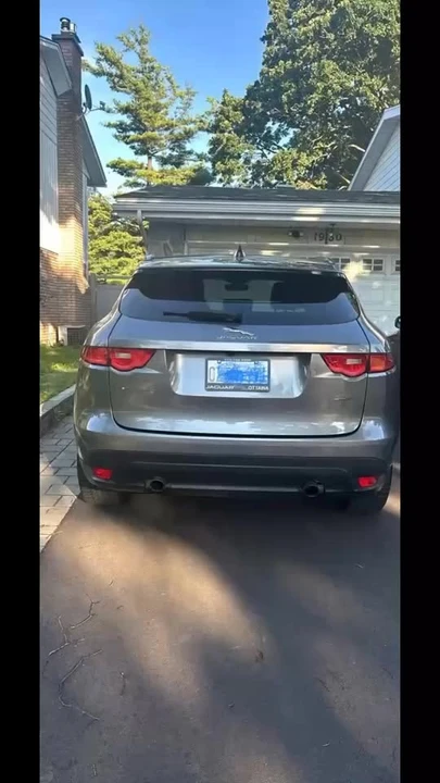 2020 Jaguar F-Pace - Image 3 of 3