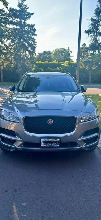 2020 Jaguar F-Pace - Image 2 of 3