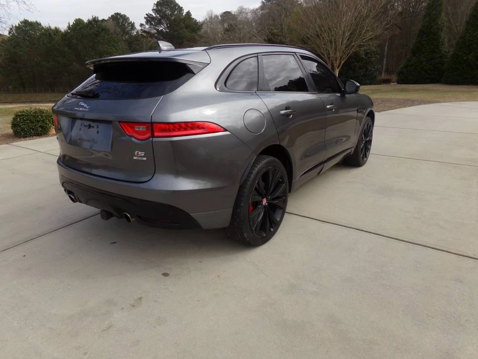 2020 Jaguar F-Pace - Image 5 of 20