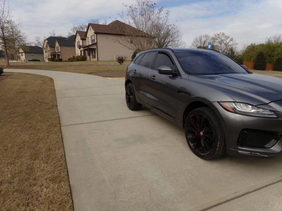 2020 Jaguar F-Pace - Image 7 of 20