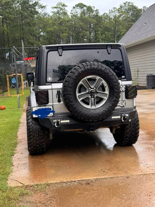 2020 Jeep JL Wrangler - Image 2 of 5