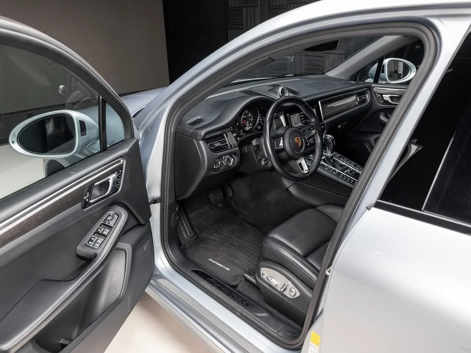2020 Porsche Macan GTS - Image 17 of 20