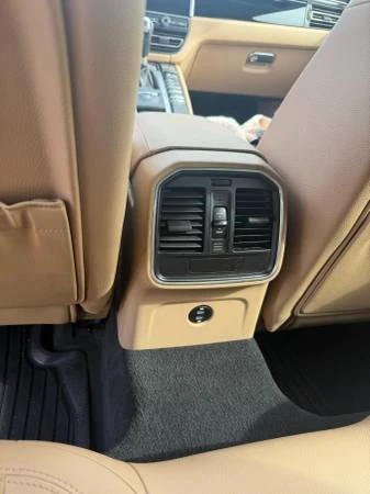 2020 Porsche Macan T - Image 18 of 19