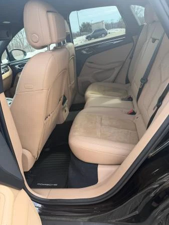 2020 Porsche Macan T - Image 11 of 19
