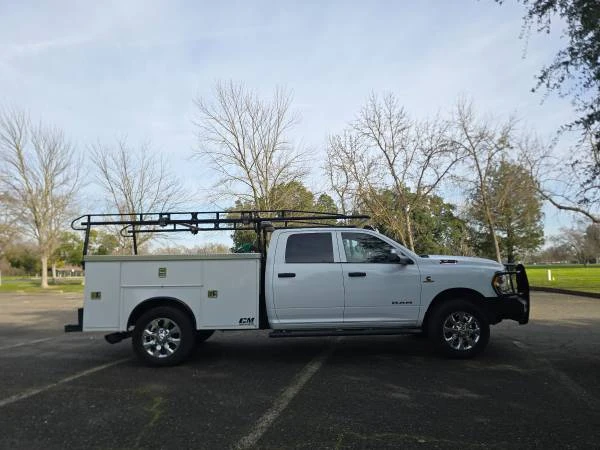 2020 Ram 3500 - Image 2 of 13