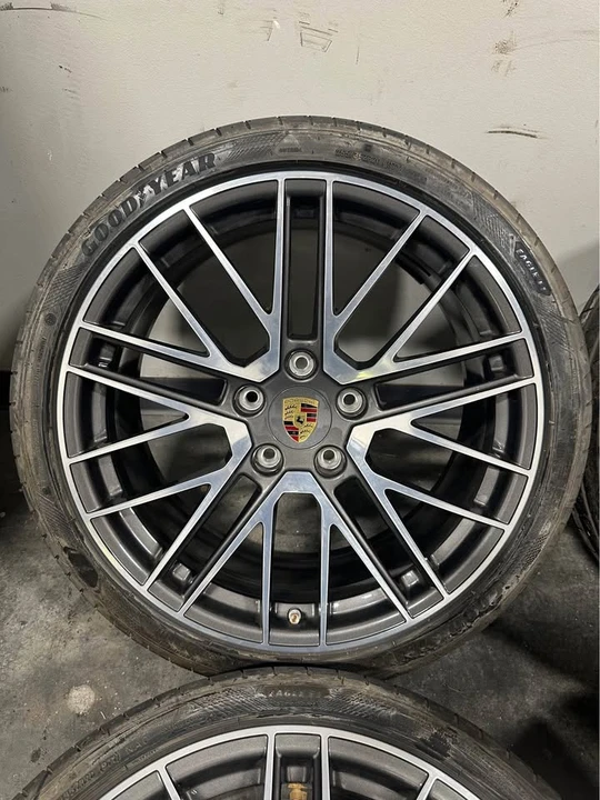 2020 Porsche 992 Turbo - Image 3 of 5