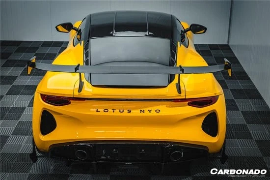 2021 Lotus Emira - Image 2 of 3
