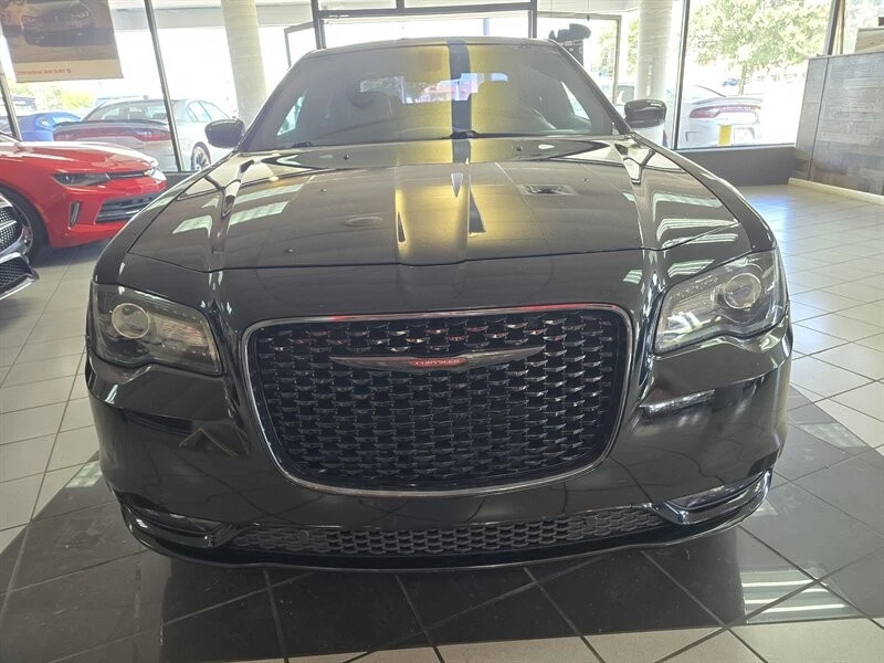 2021 Chrysler 300 (2005-2023) - Image 2 of 4