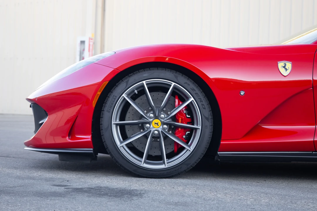 2021 Ferrari 812 GTS - Image 10 of 31