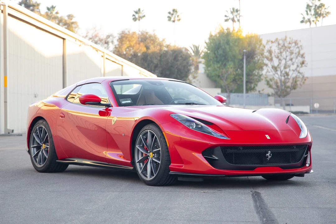 2021 Ferrari 812 GTS - Image 7 of 31