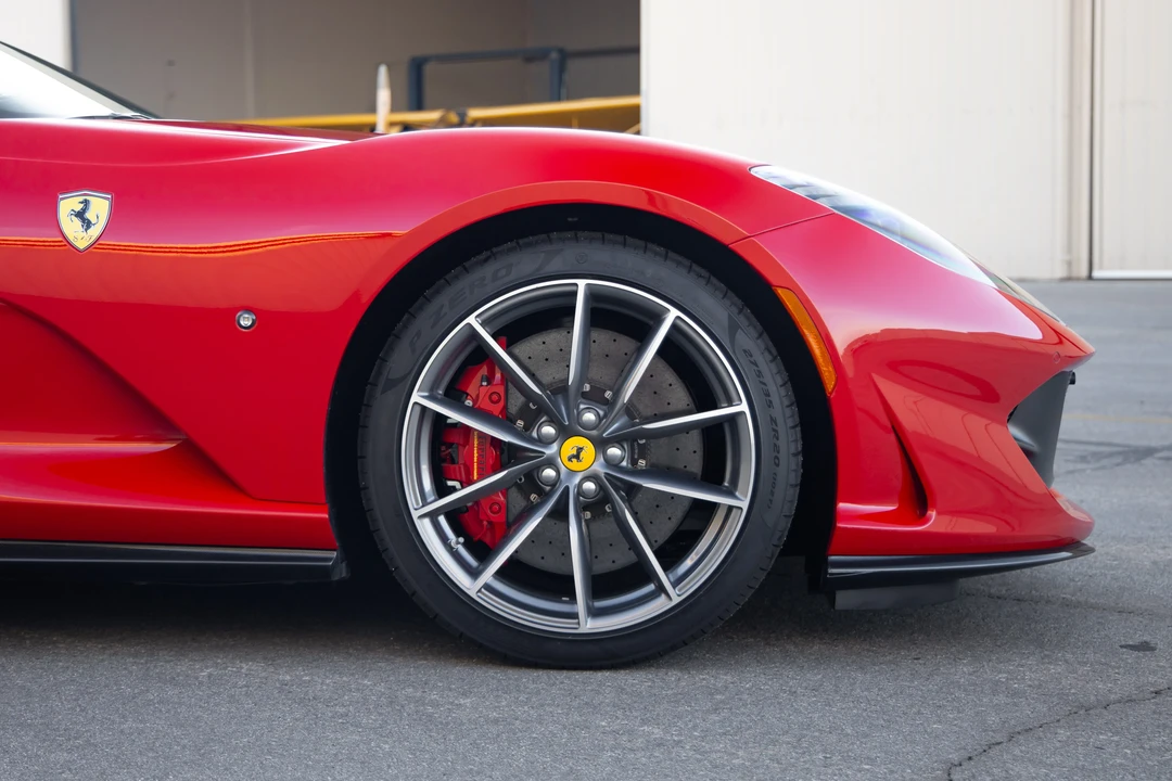 2021 Ferrari 812 GTS - Image 19 of 31
