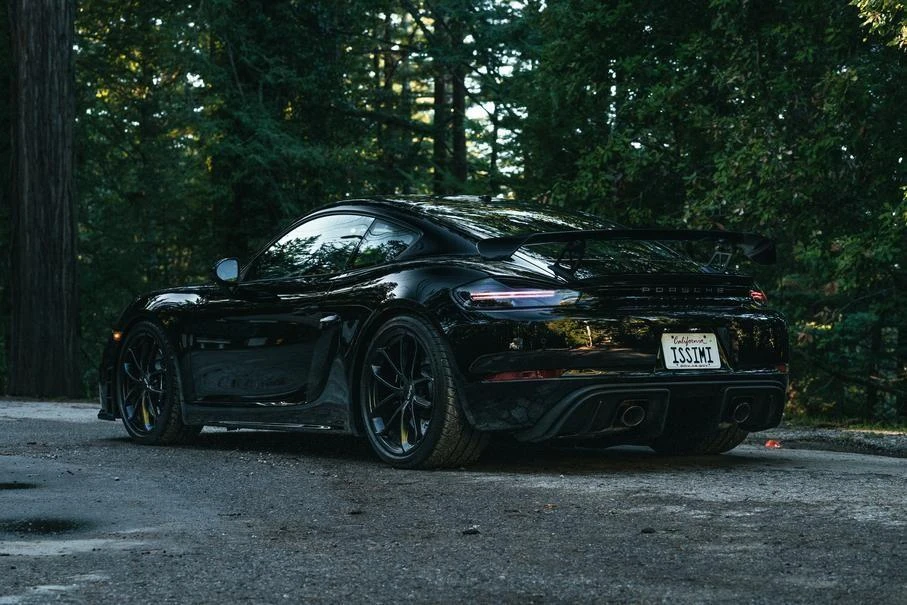 2021 Porsche 718 Cayman GT4 - Image 4 of 9