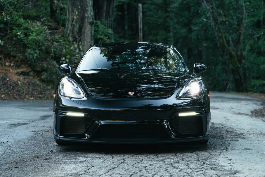 2021 Porsche 718 Cayman GT4 - Image 2 of 9