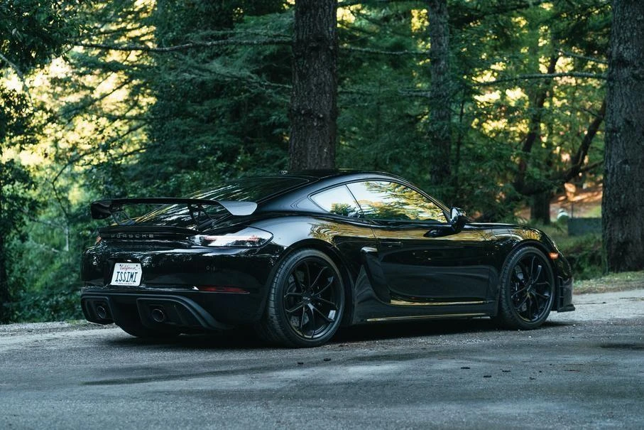 2021 Porsche 718 Cayman GT4 - Image 5 of 9