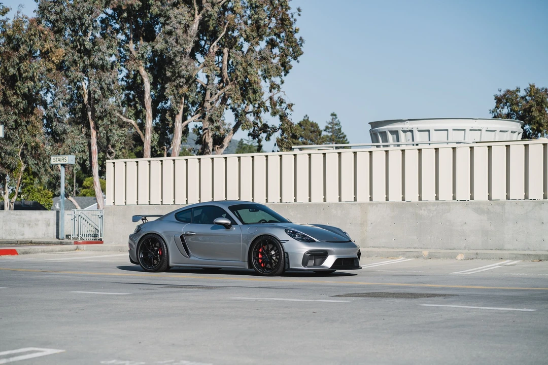 2021 Porsche 718 Cayman GT4 - Image 2 of 9