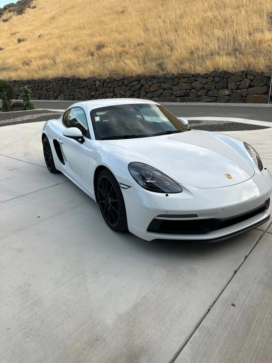 2021 Porsche 718 Cayman GTS 4.0 - Image 17 of 18
