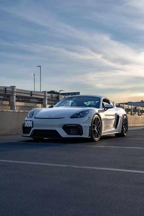 2021 Porsche 718 Cayman GT4 - Image 2 of 6