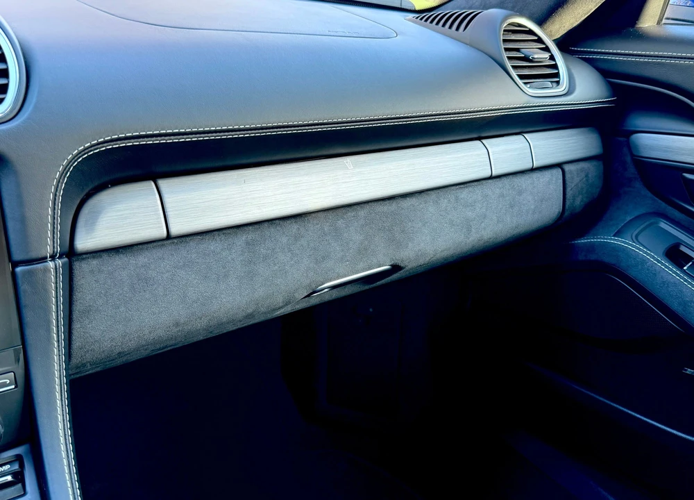 2021 Porsche 718 Cayman - Image 18 of 28