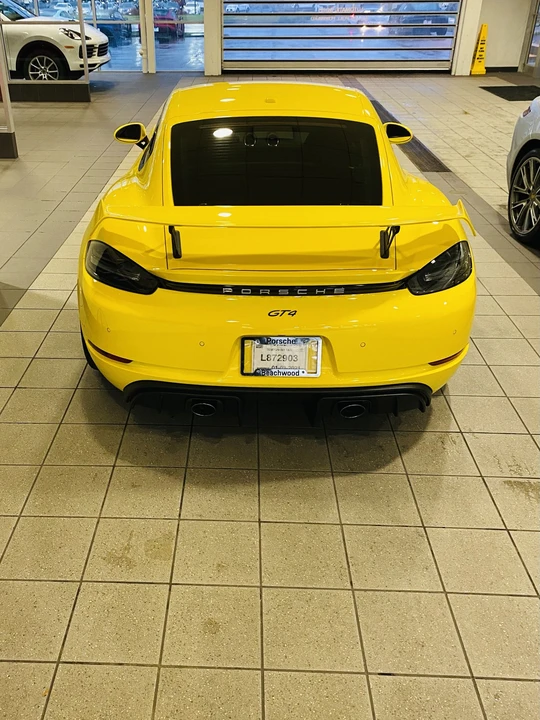 2021 Porsche 718 Cayman - Image 11 of 14