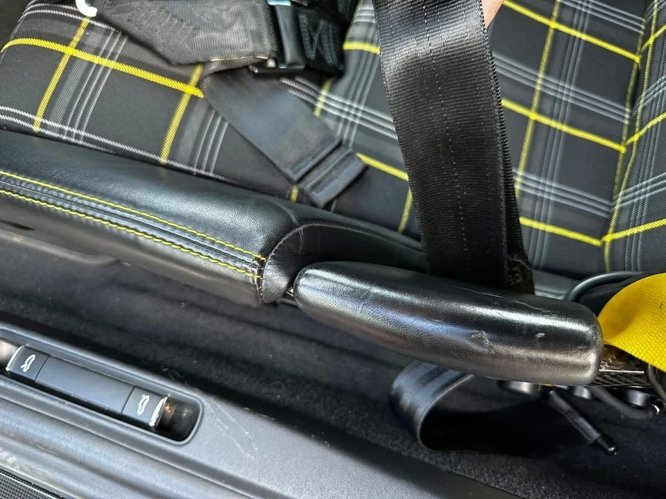 2021 Porsche 718 Cayman GT4 - Image 11 of 21