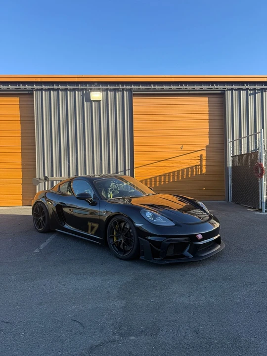 2021 Porsche 718 Cayman GT4 - Image 3 of 21
