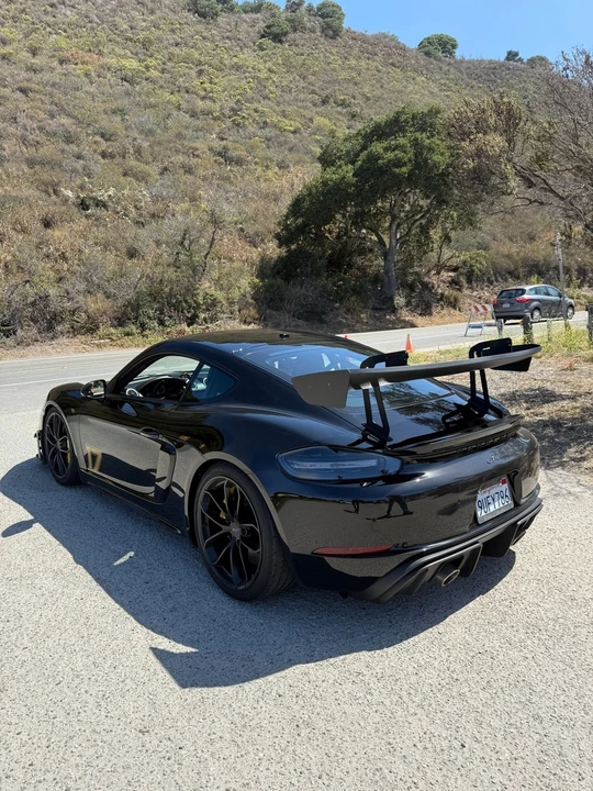 2021 Porsche 718 Cayman GT4 - Image 7 of 21