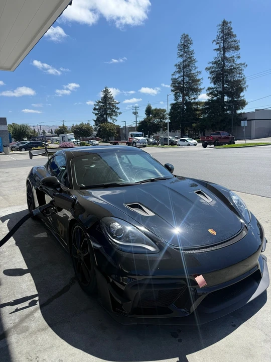 2021 Porsche 718 Cayman GT4 - Image 9 of 21